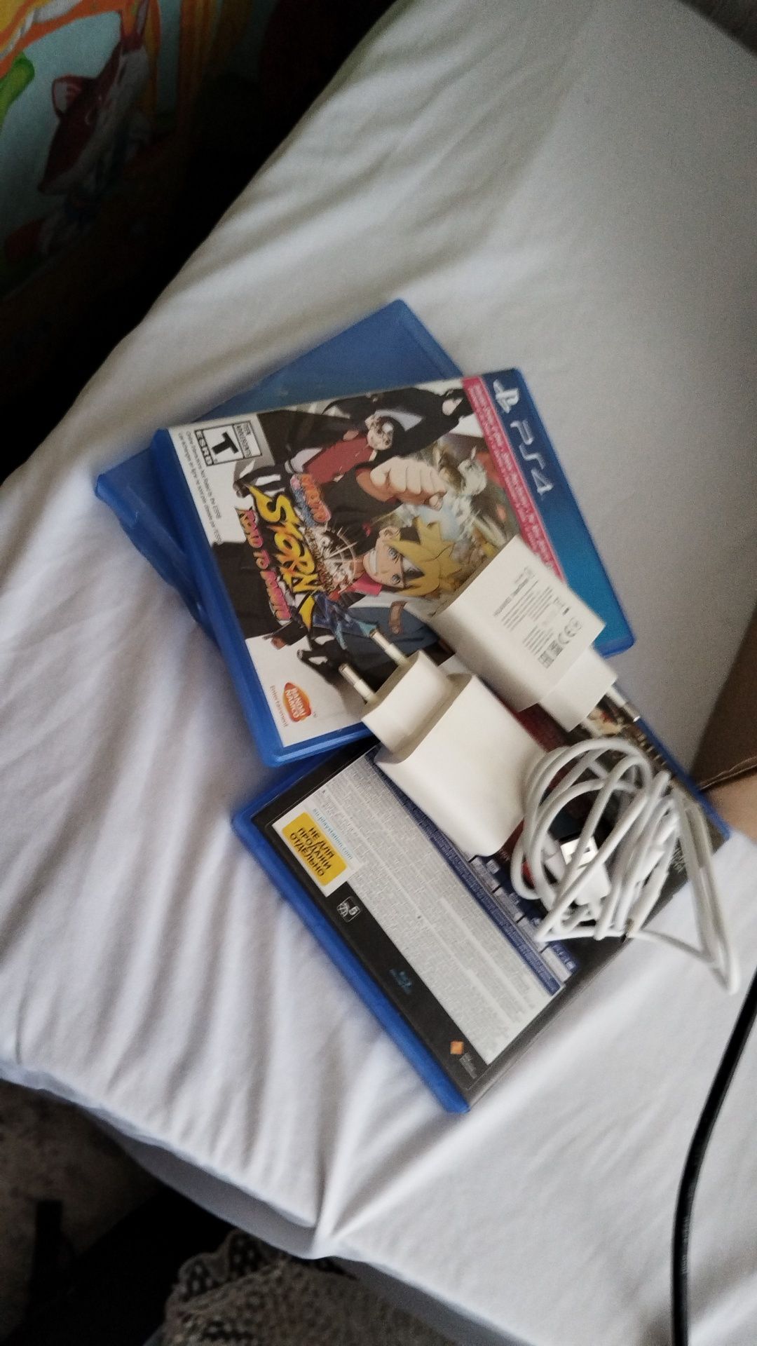Продам PlayStation 4 slim