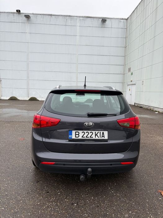 Vând Kia Ceed SW 1.6 GDI automată 232630 km. stare foarte bună