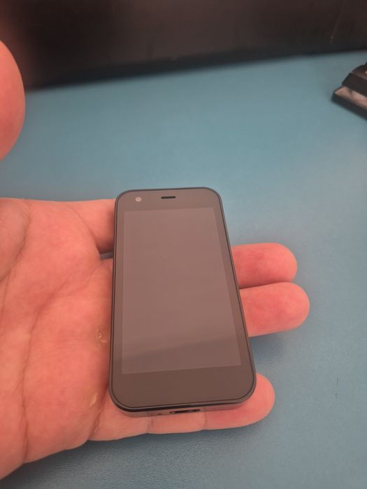 Мини айфон как новый