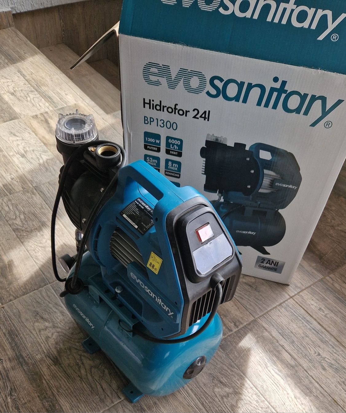 Hidrofor 24l, 1300w ,8 m adancime Evotools
