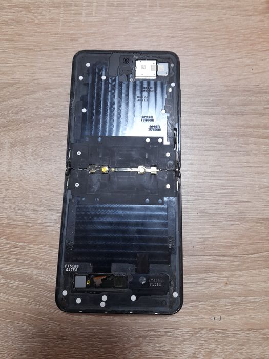 Samsung Z flip за части