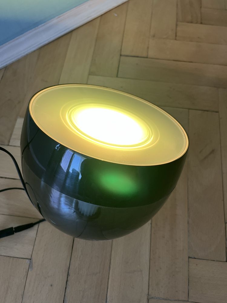 LED лампа Philips LIC Iris, Черна