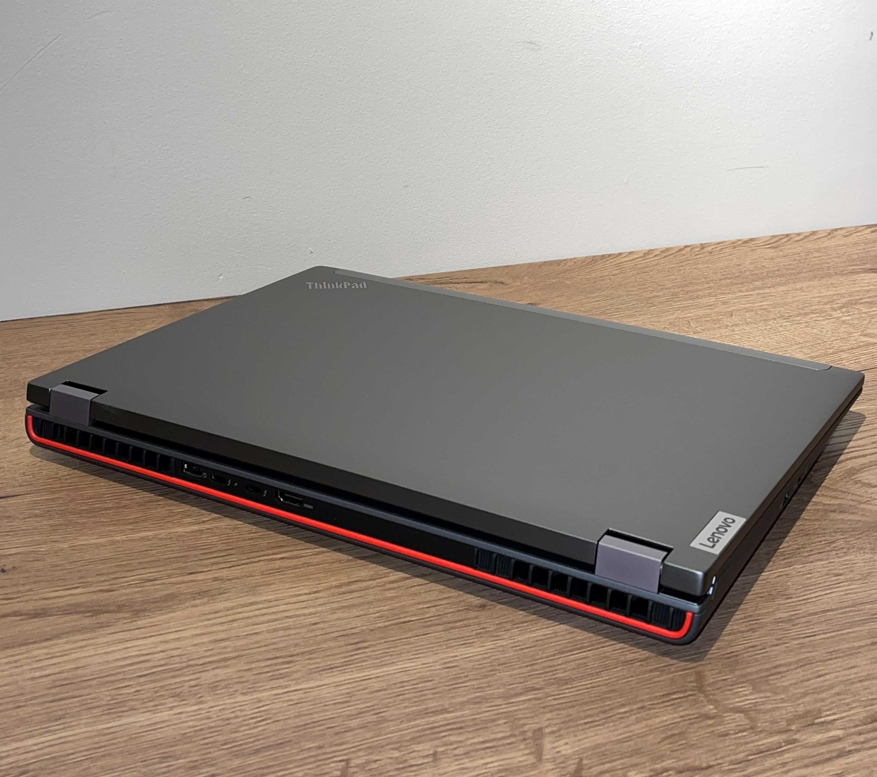Lenovo ThinkPad P16 Gen2 OLED i9-13950HX 64GB Ram Nvidia RTX 4000 1TB