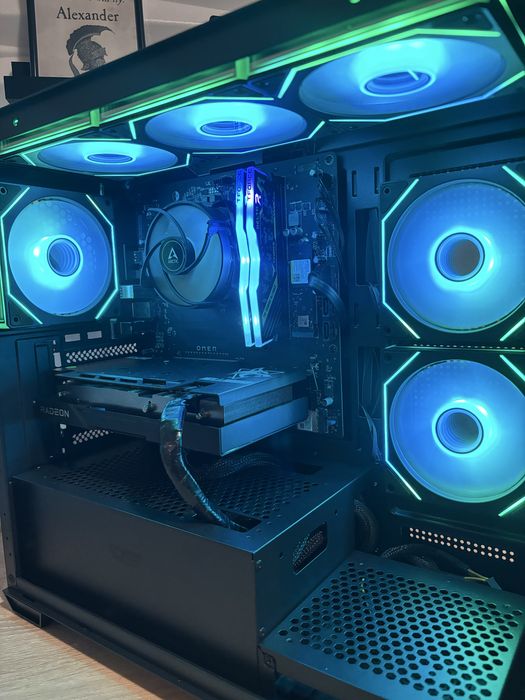 Геймърски компютър Ryzen 3600, RX6600, 16 ram, 512 ssd, 650W, WiFi, BT