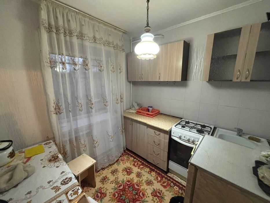 1-комнатная мкр. Кривой магазин.