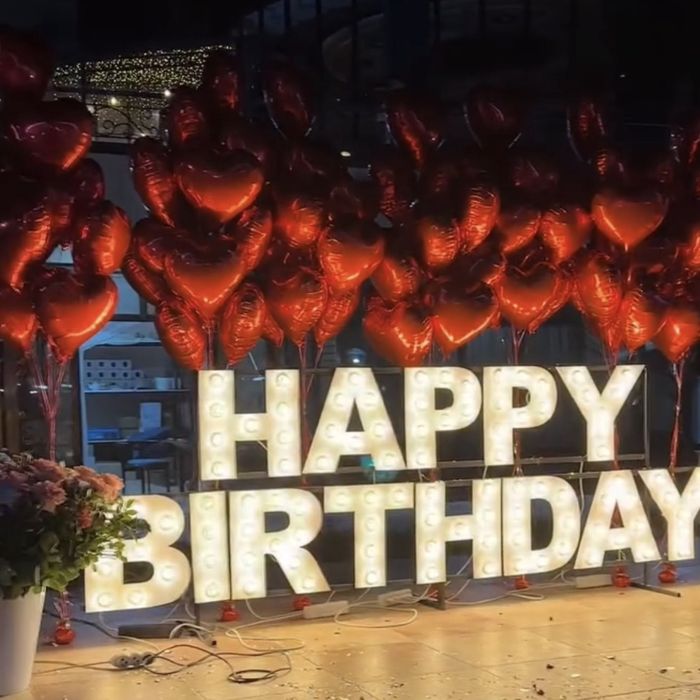 "HAPPY BIRTHDAY" ёзуви сотилади оформления