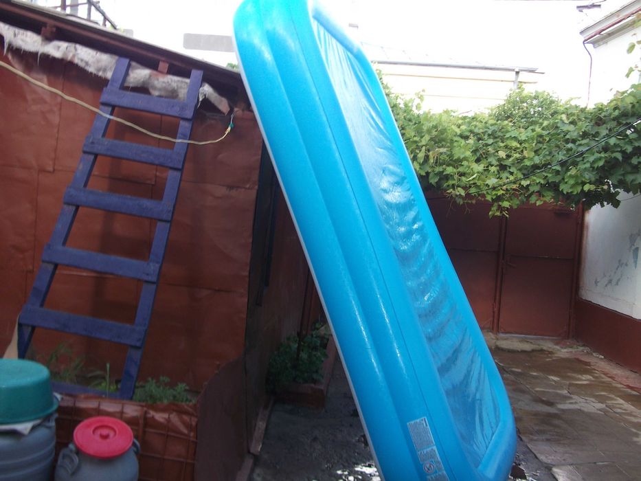 Piscina Bestway Noua.