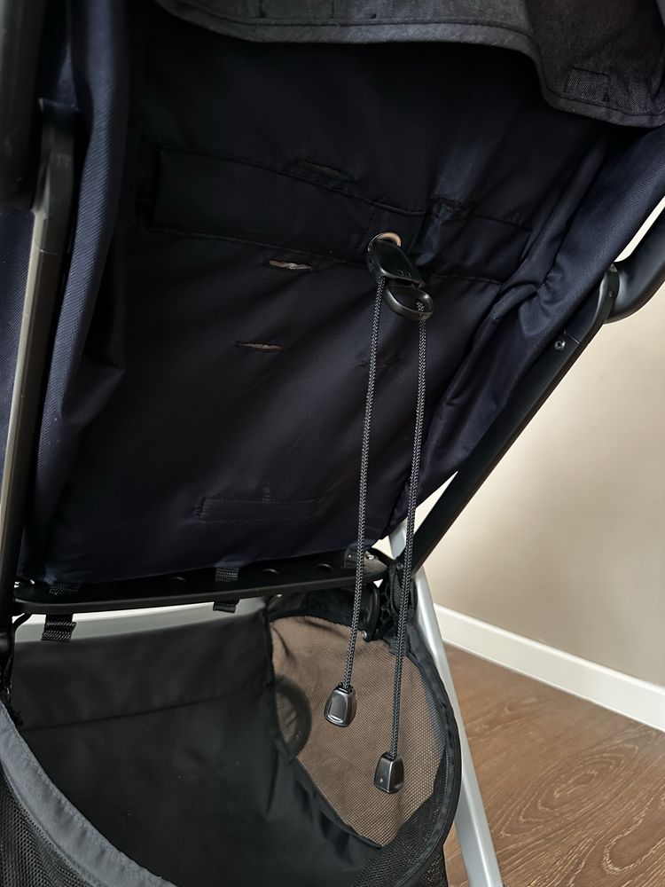 Продам коляску Joie Pact Max