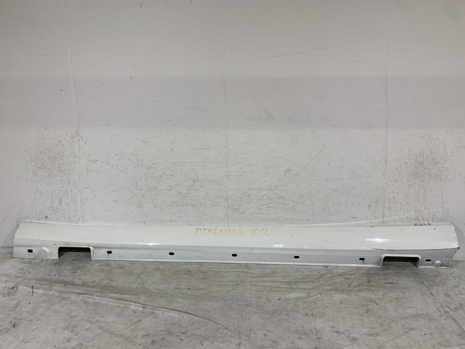 Prag stanga Mercedes E-Class W212, 2009, 2010, 2011, 2012, 2013, 2014, 2015, 2016, cod origine OE A2126900140.