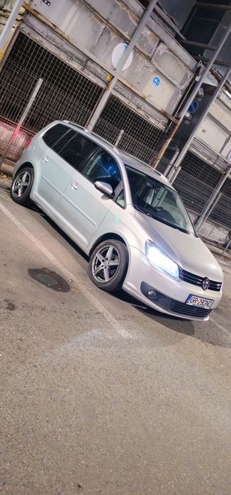 Volkswagen Touran 2011 1.6 dsg