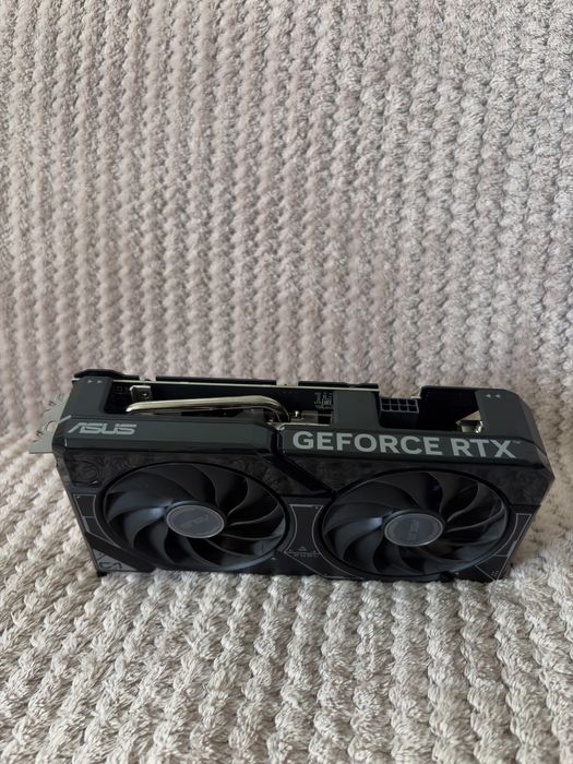 RTX 4060 Asus 8GB OC