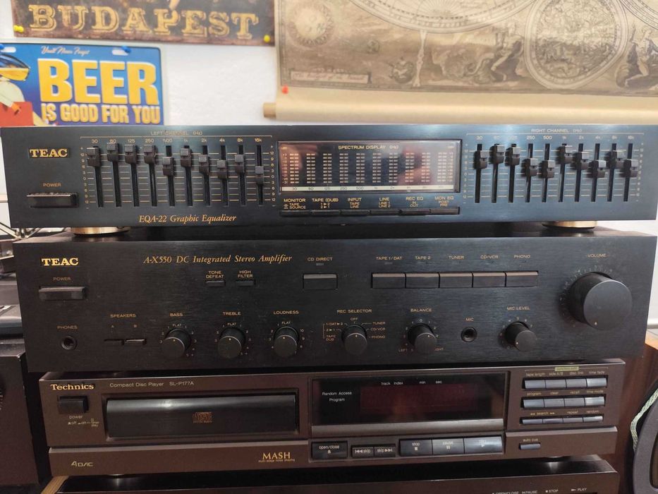 Teac A-X550 si Teac EQA-22