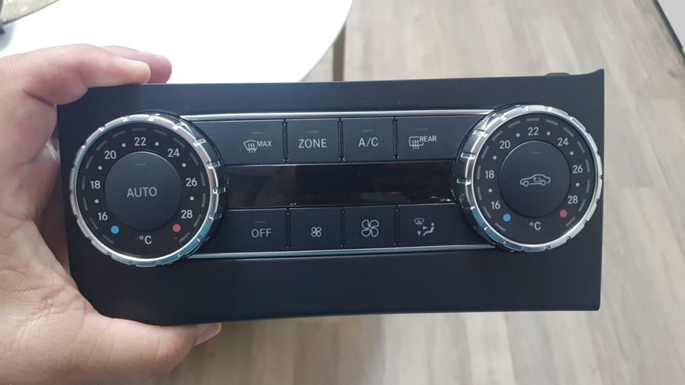Panou clima Mercedes w204
