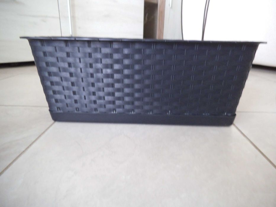 Саксии - керамични, пластмасови