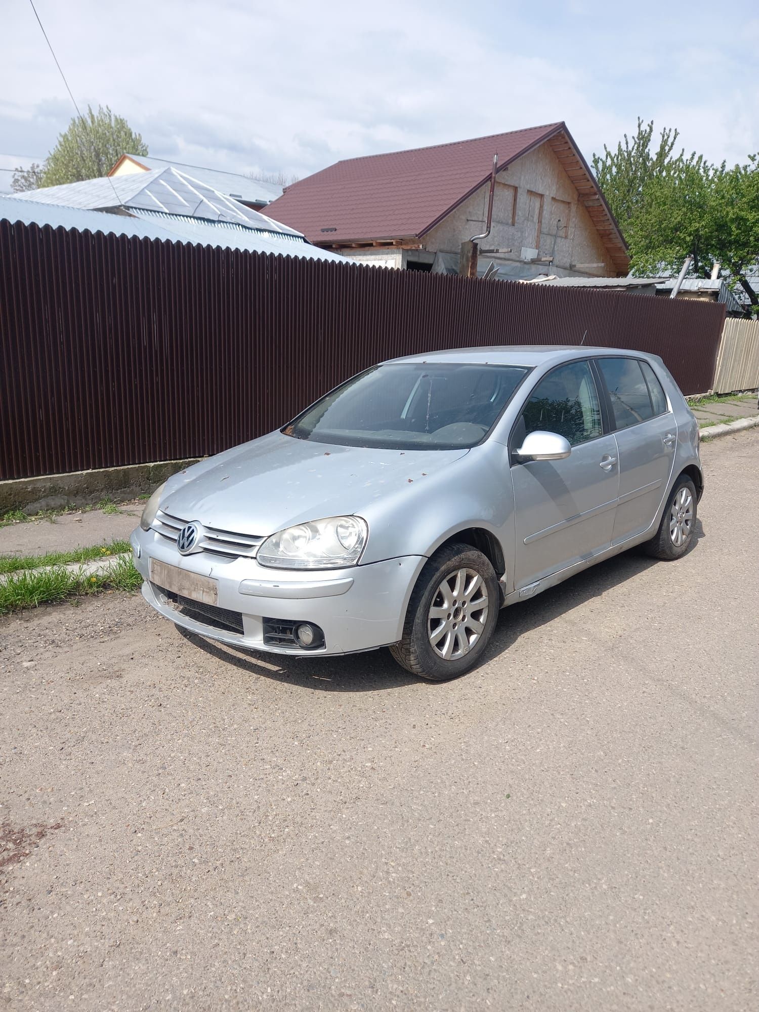 Dezmembrez Golf 5 2.0 tdi bkd