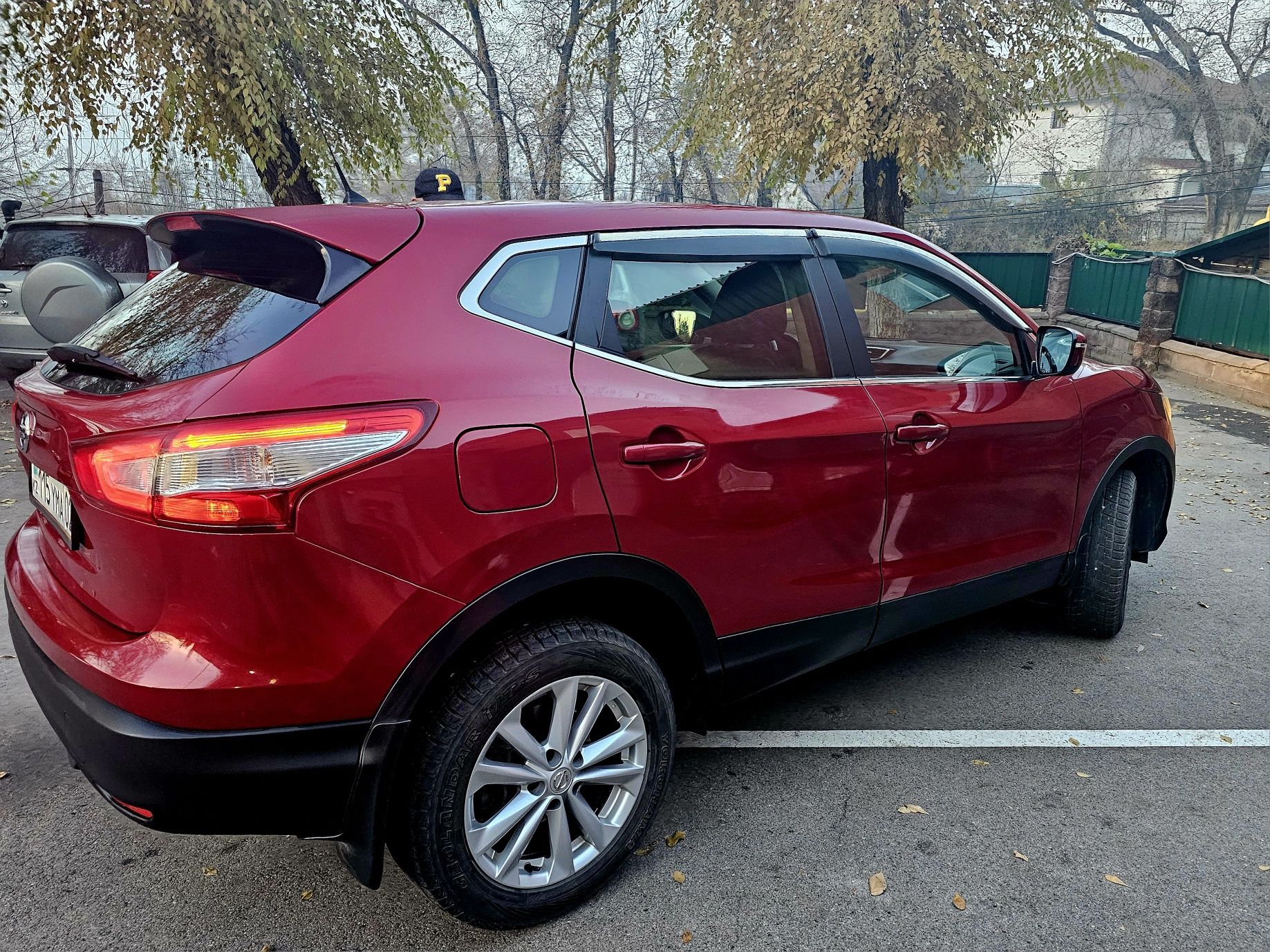 Автомобиль Nissan qashqai