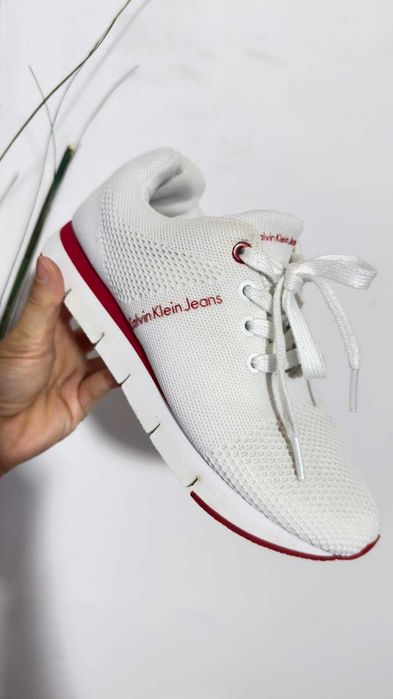 vand adidasi Calvin Klein 36