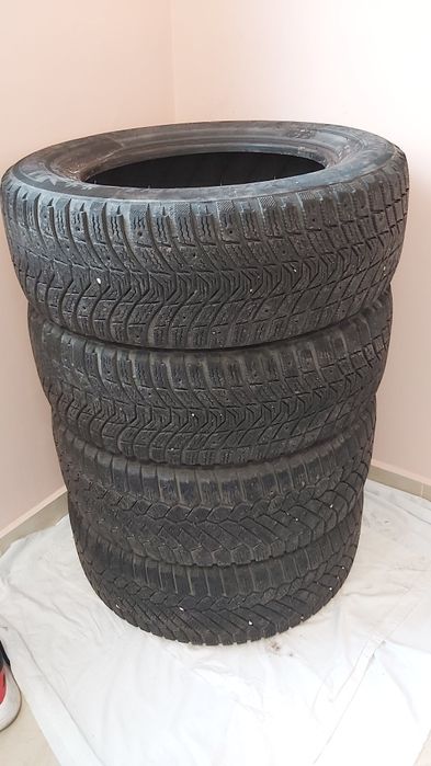 4 бр Зимни гуми 215/60/16