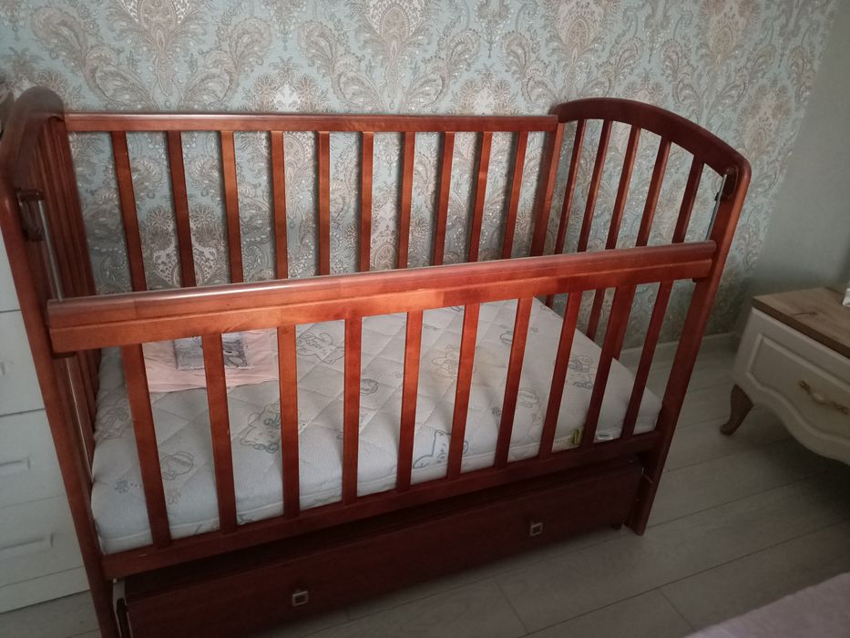 Кроватка детская