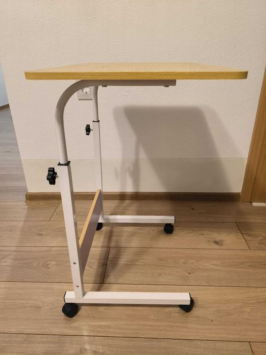 Нова Маса за компютър регулируема 60х40х72