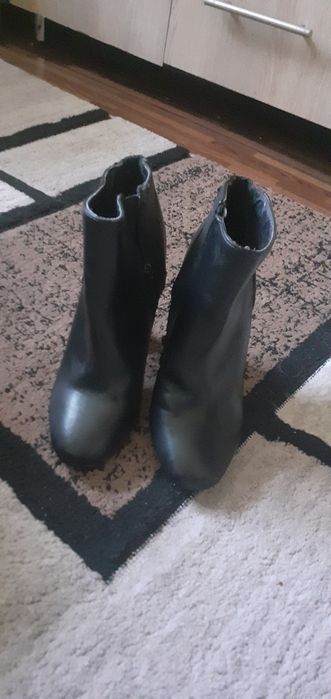 Ghete joase elegante