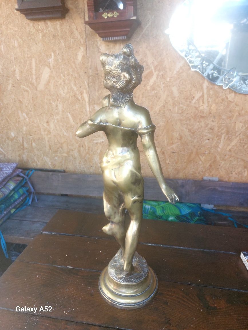 Statuetă bronz superbă