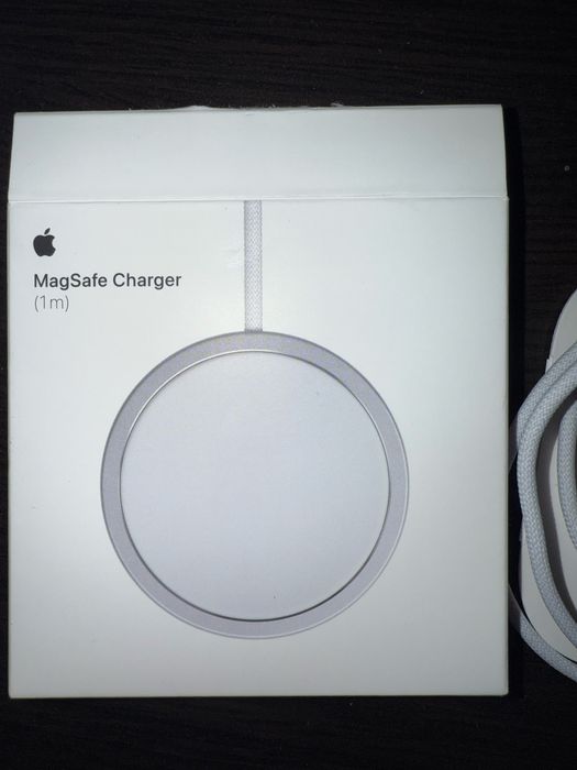 Apple Magsafe в кутия