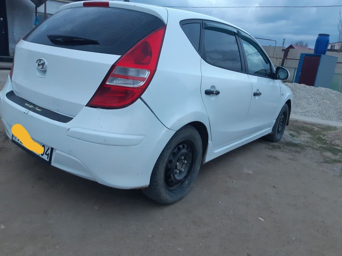 Продам Хуйндай і30 2011г.в 1.6 элантра двигатель