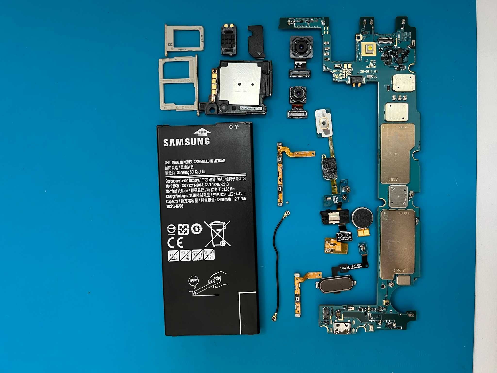 Samsung Galaxy J7 Prime на части