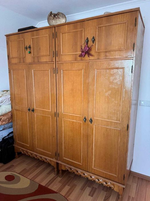 mobila lemn dormitor