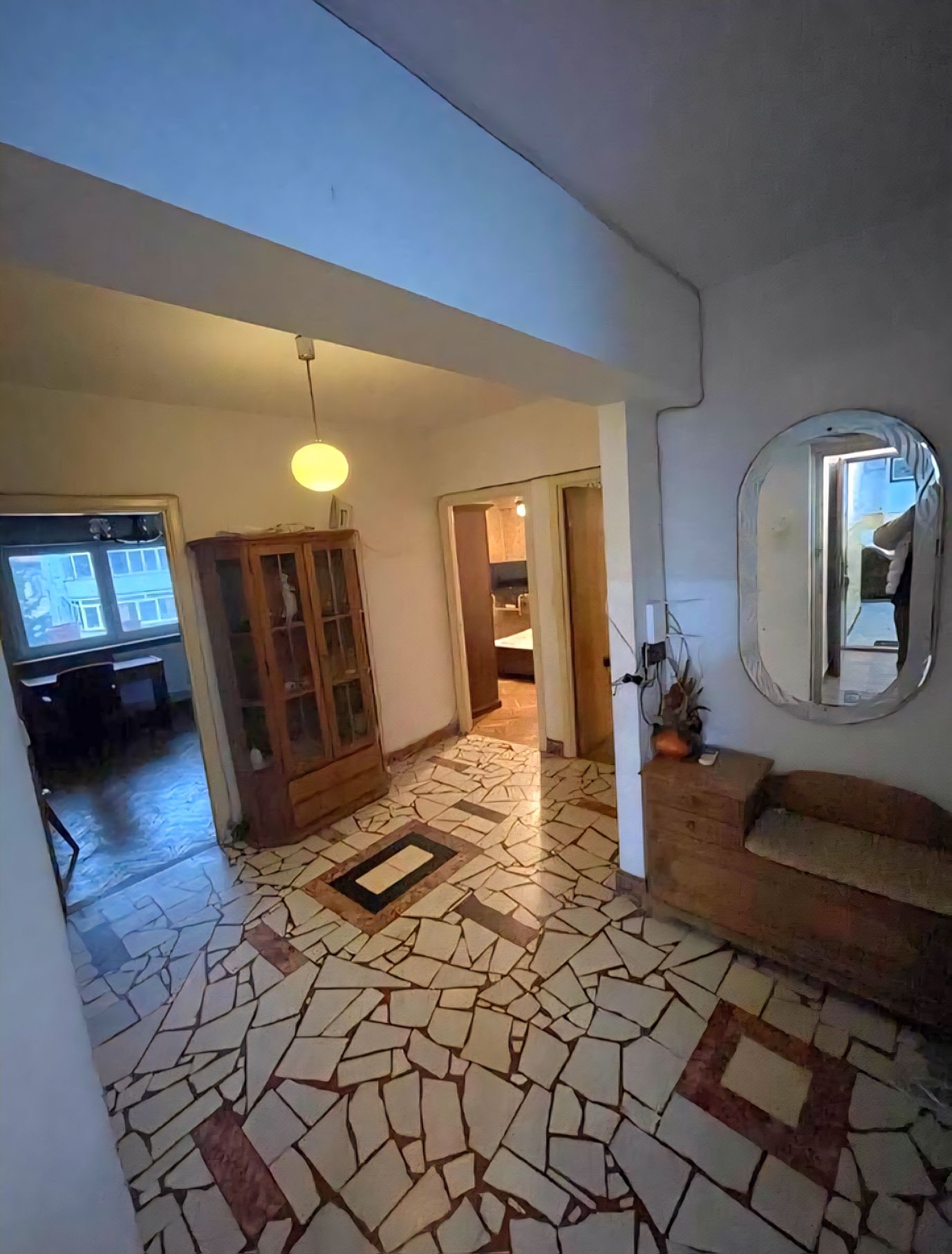 Apartament decomandat 4 camere ultracentral
