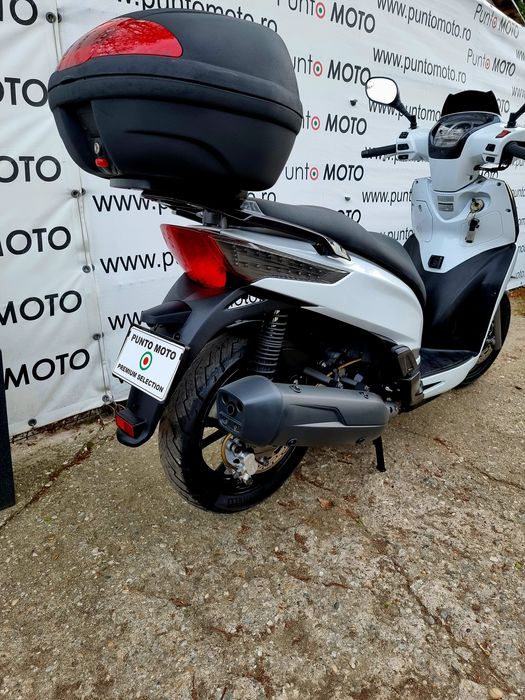 Punto Moto vinde Scuter Kymco  Gt 300 300ie   [nu honda ]
