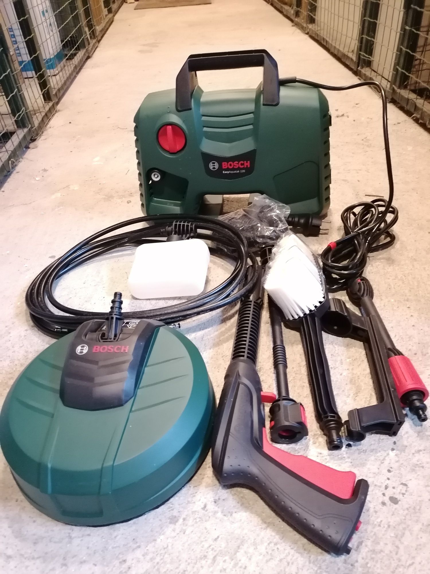 Водоструйка Bosch EasyAquatak