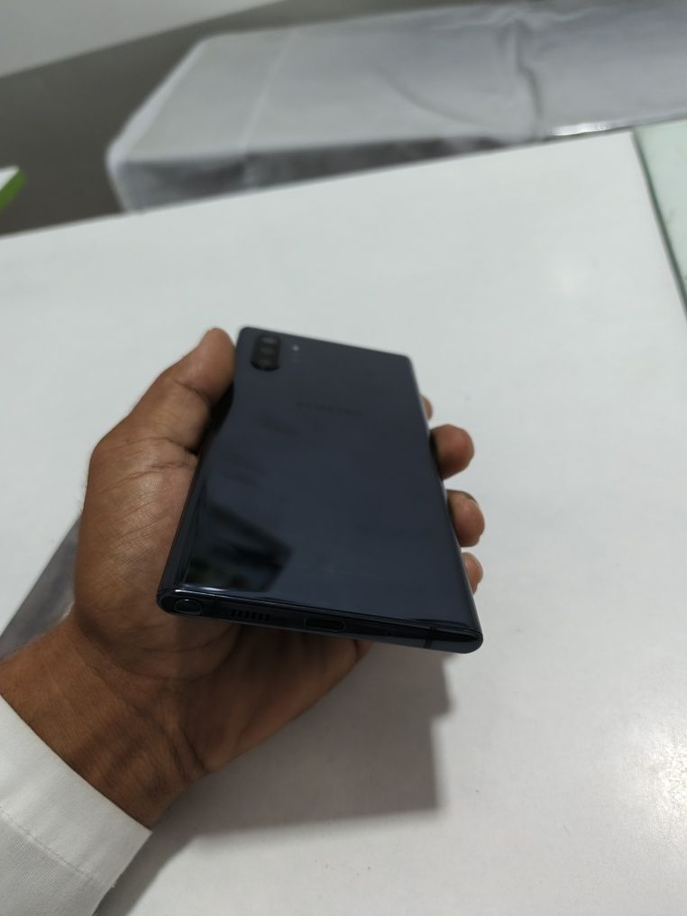 Samsung not 10 plus sotiladi