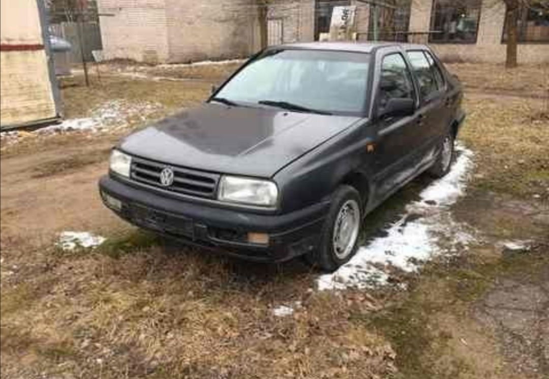 Volkswagen vento 1.8 1993г