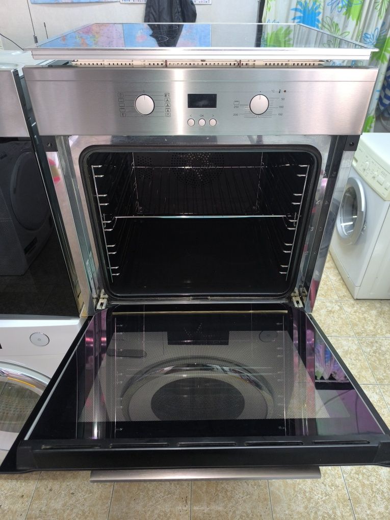 Фурна с индукционен плот Miele  - 76литра.
