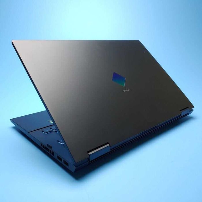 Laptop gaming HP OMEN 17", intel core i7-11800H, video 6 gb RTX 3060