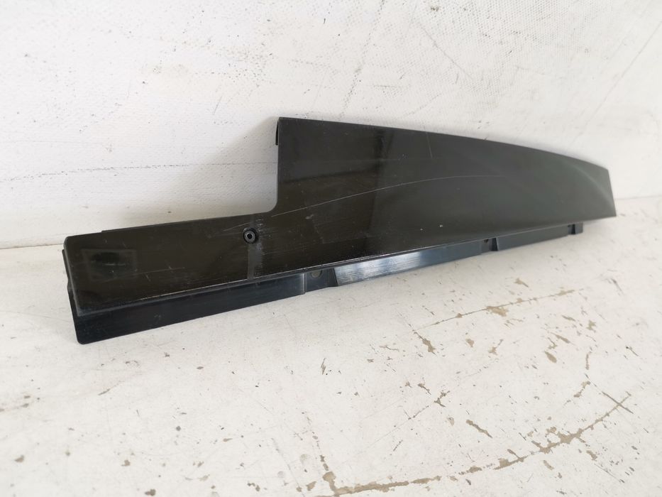 Орнамент Стълб Б Десен Порше / Porsche Cayenne 3 9Y Оригинален в добро