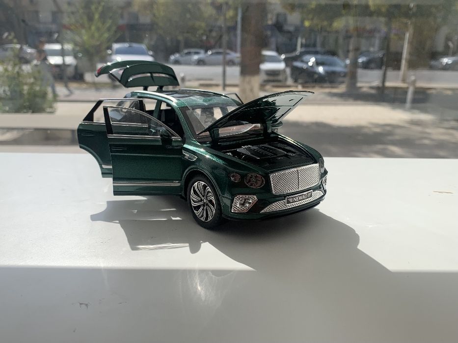 Modelka Bentley Bentyaga