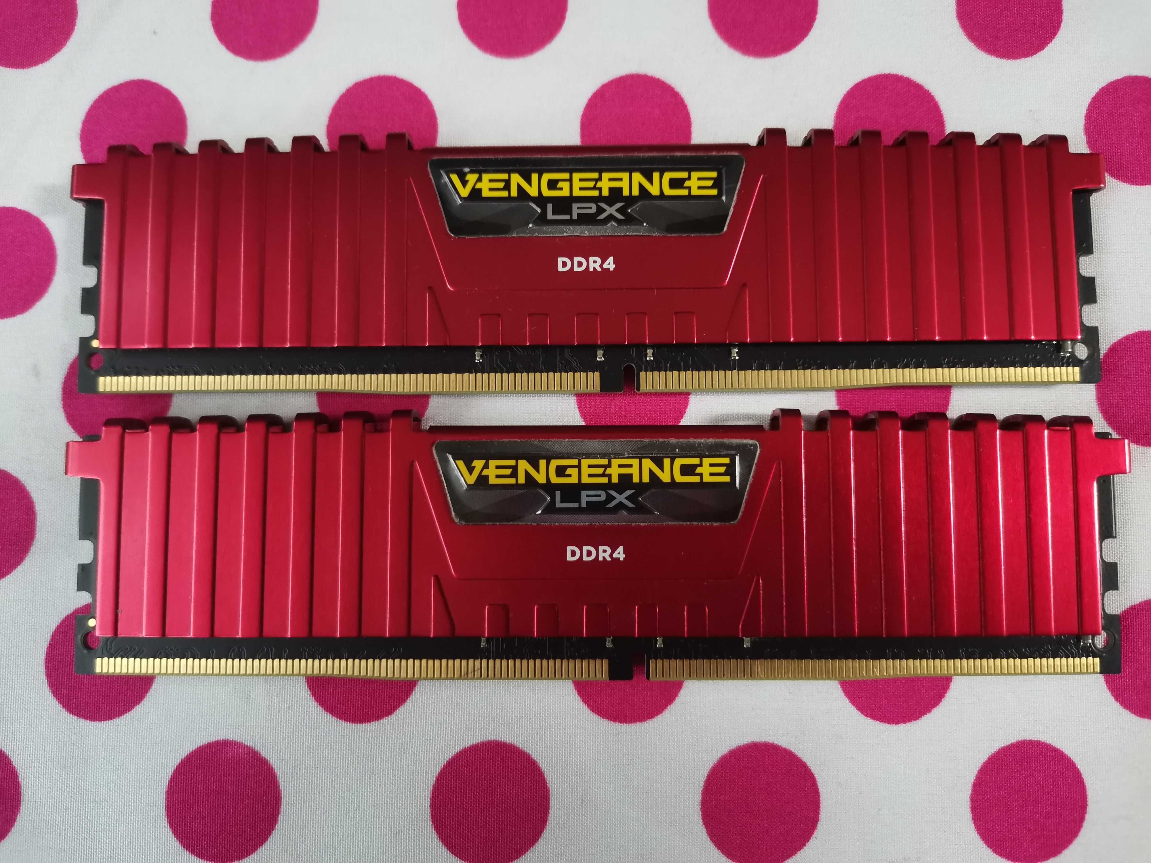 Memorie Corsair Vengeance LPX RED 16GB DDR4 2400MHz Desktop.