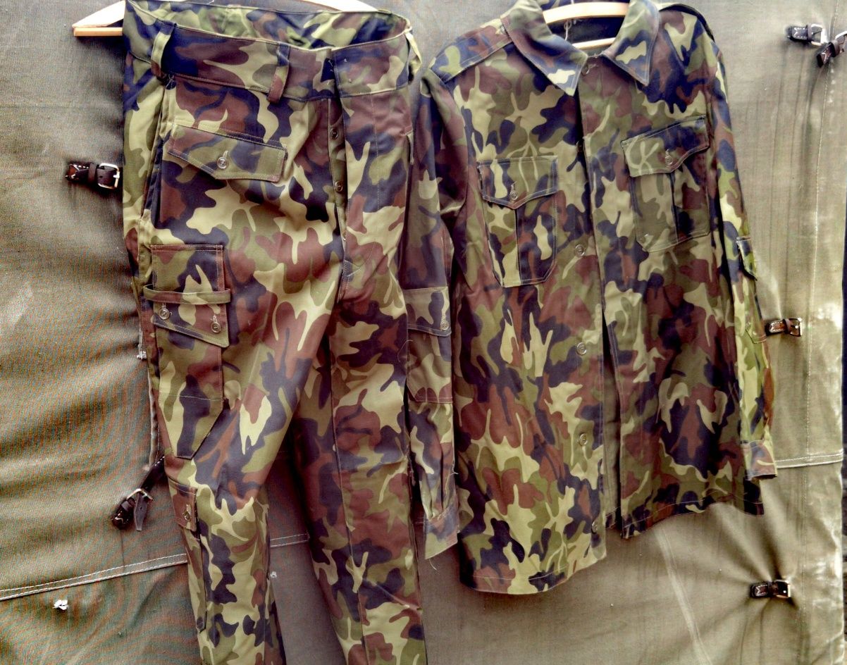 Costum militar de vară, camuflaj