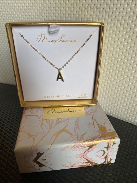Оригинално колие с буквичката А