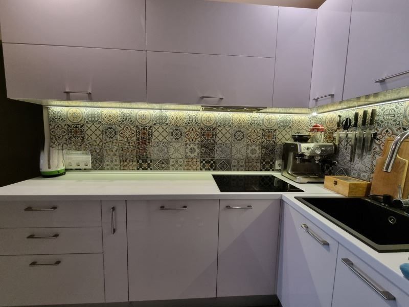 Продава се Тристаен апартамент в София, Фондови жилища - 71 кв.м за 2098 €/кв.м - Снимка #2