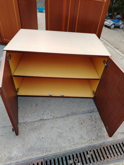 Mobila dormitor cu pat