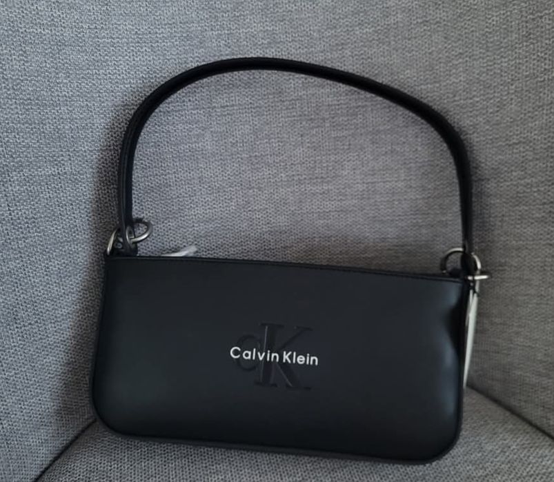 Geanta calvin klein nouă