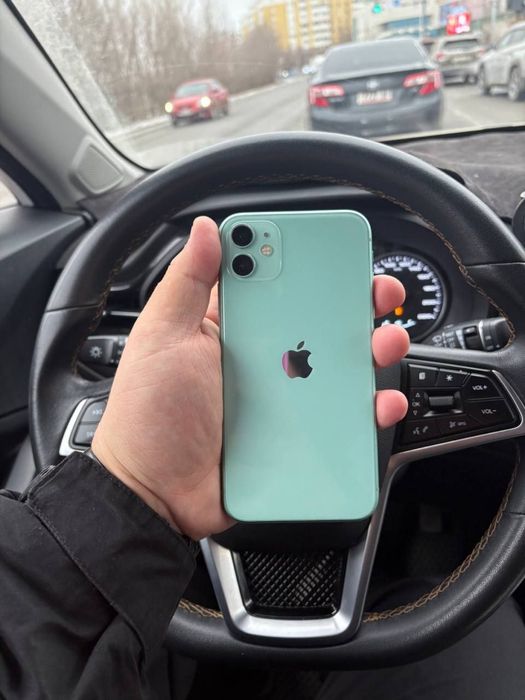 продам iPhone 11 Айфон 11