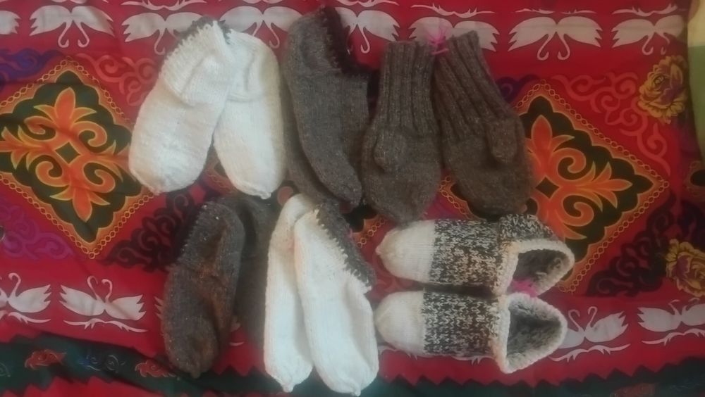 Продам вязаные носки и следки
