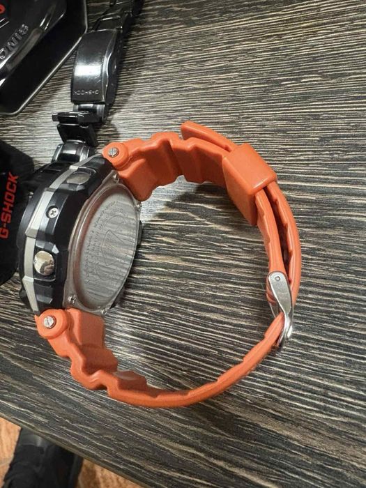 Часовник casio G shock  gravity master