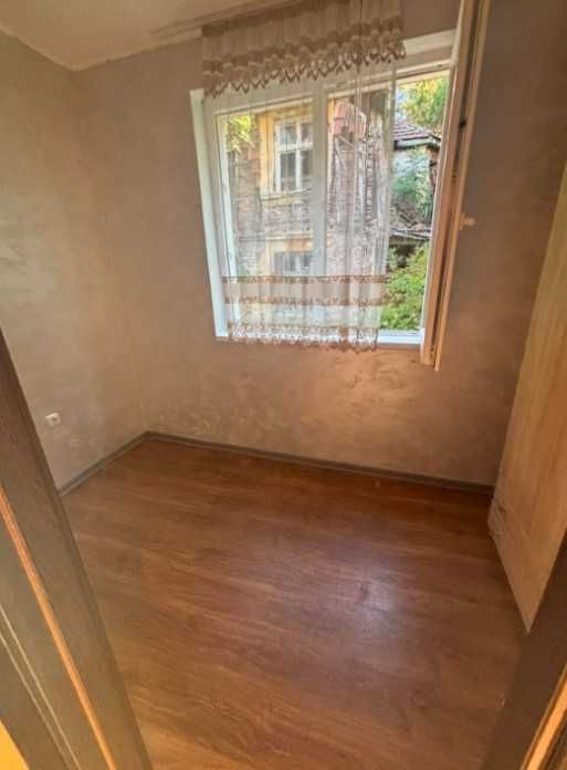 Продава се Тристаен апартамент в София, Център - 64 кв.м за 2610 €/кв.м - Снимка #4