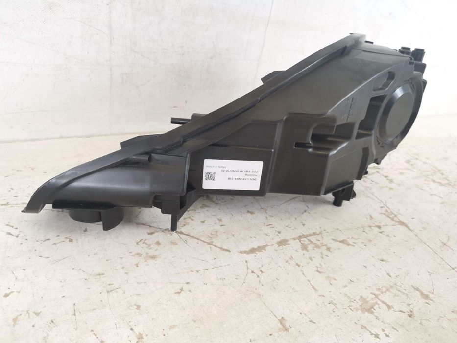 Порше Каен / Porsche Cayenne Капак На Фар Десен Led PO536 [ - ] В Добр